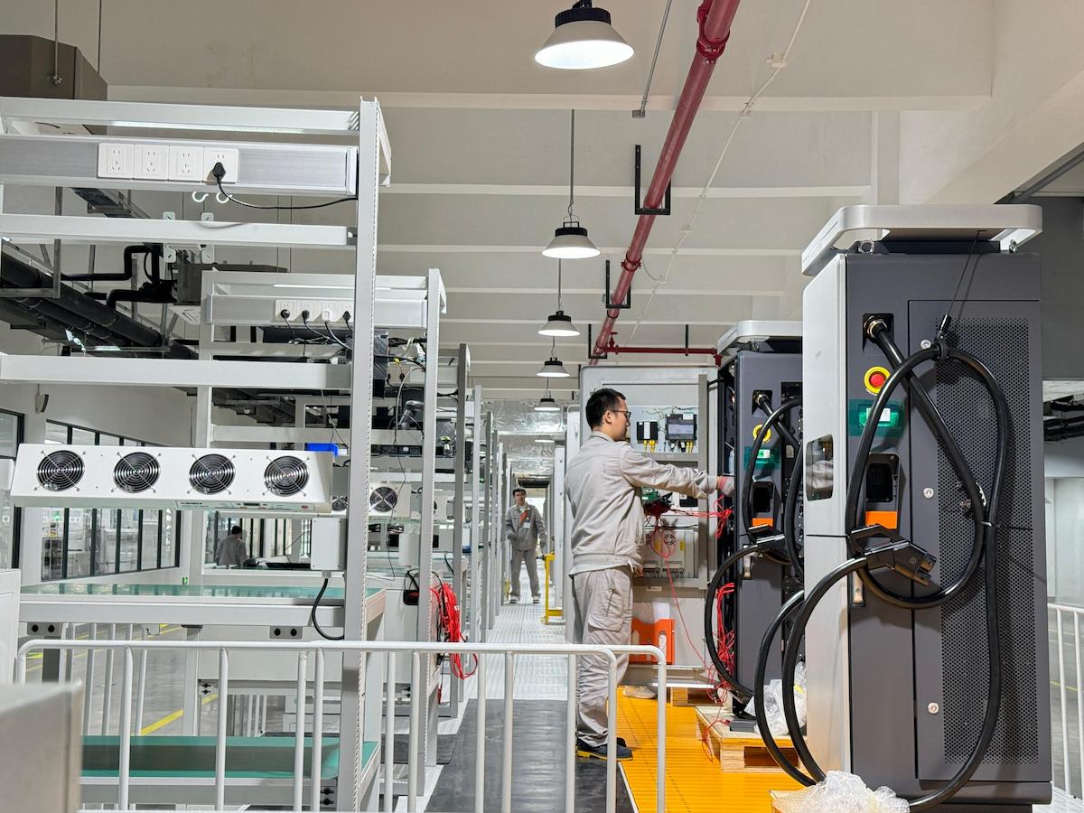 Dust-free Battery Assembly Workshop
